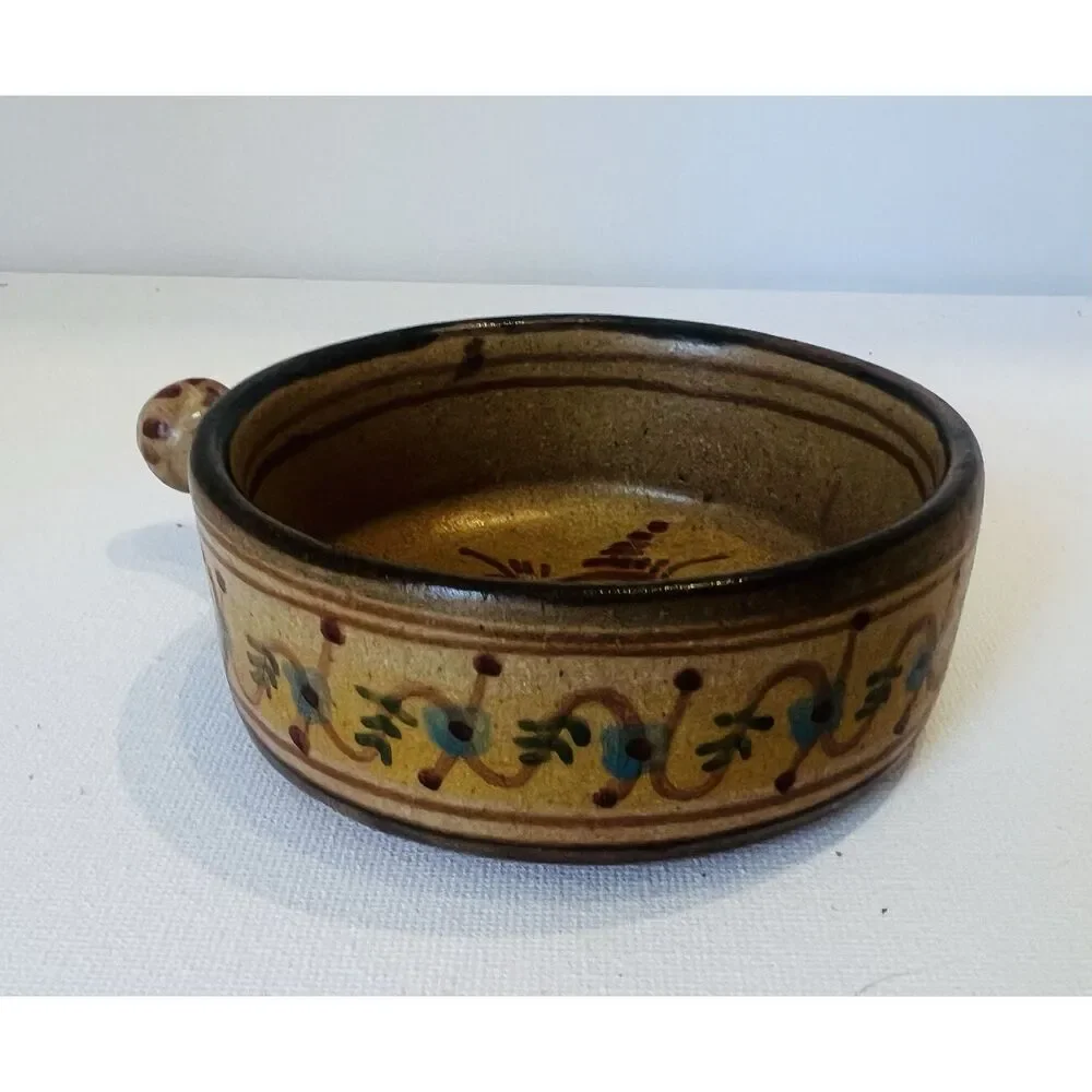 Algarve Portugal Pottery Brown Lug Handle Bowl #77 Flowers‎ 1.5 in. H Vintage